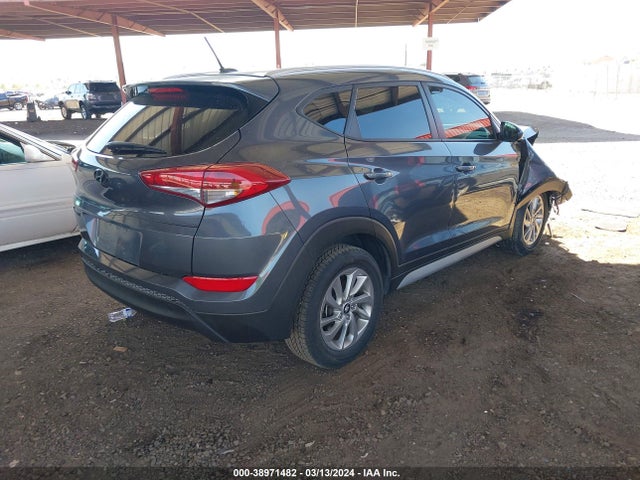 Hyundai TUCSON SE 2017 KM8J33A4XHU565404 Image 4