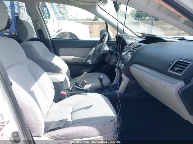 Subaru Forester 2.5i Premium 2016 JF2SJADC7GG485966 Image 5