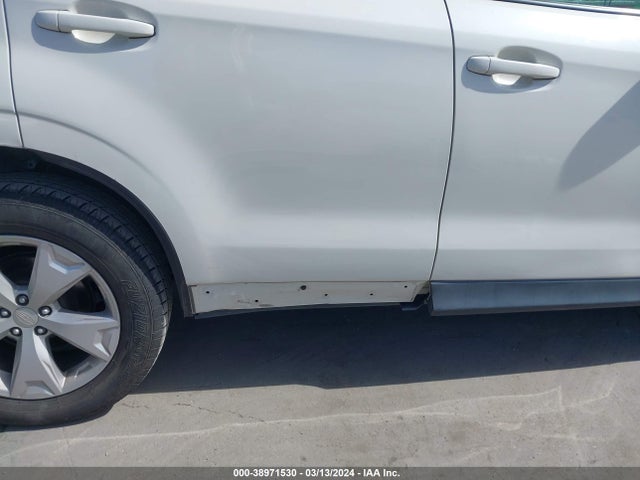 Subaru Forester 2.5i Premium 2016 JF2SJADC7GG485966 Image 6