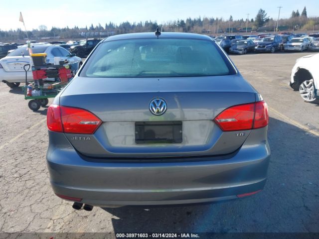 3VWLL7AJXEM245331 Volkswagen Jetta 2.0l Tdi