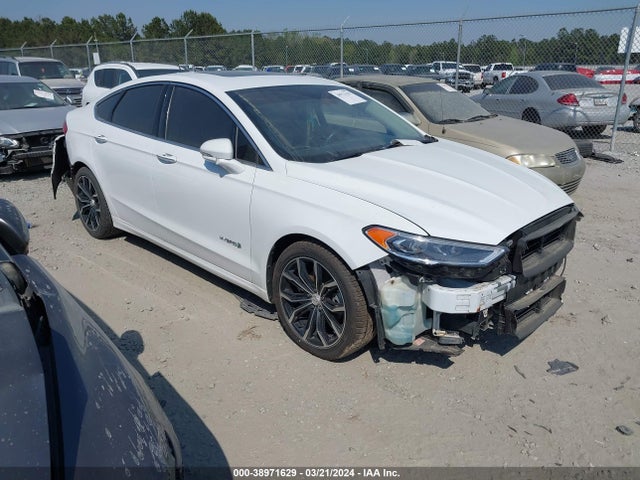 2017 3FA6P0RU8HR375437 main image