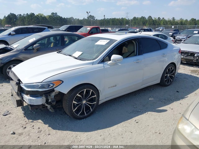 Ford Fusion Hybrid Titanium 2017 3FA6P0RU8HR375437 Image 2