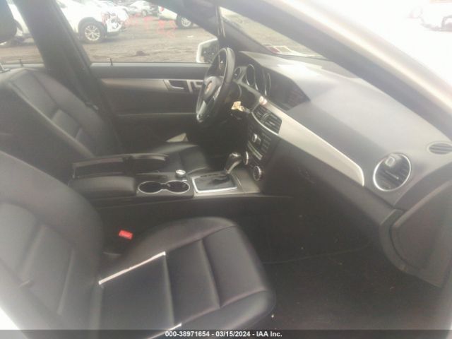 WDDGF8AB3ER318053 Mercedes-Benz C 300 Luxury 4matic/sport 4matic