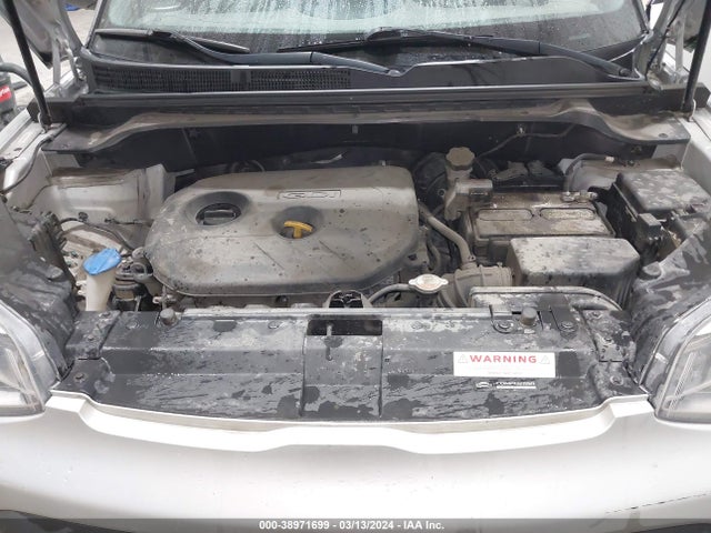 KIA SOUL + 2014 KNDJP3A51E7704850 Image 10