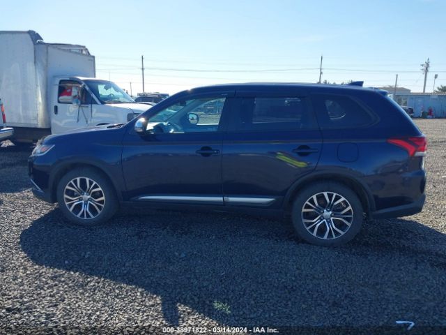 JA4AZ3A38JZ006852 Mitsubishi Outlander Se