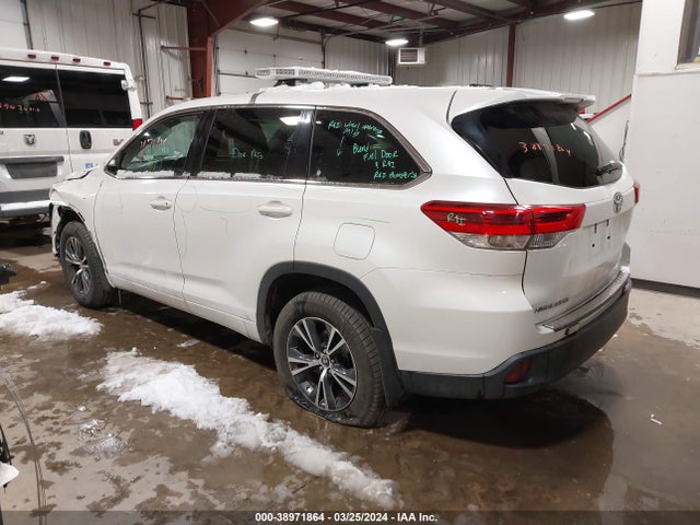Toyota Highlander Le 2017 5TDBZRFH5HS369929 Image 3