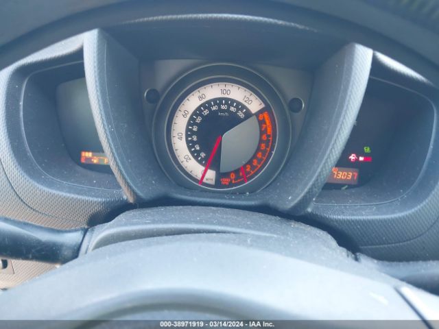 JTKKUPB47E1044125 Scion XD