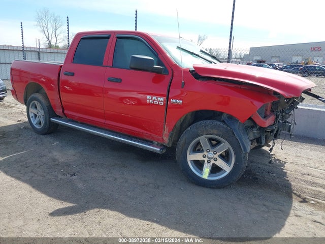 RAM 1500 Express  4x4 5'7 Box 2017 3C6RR7KT3HG564141 Image 1