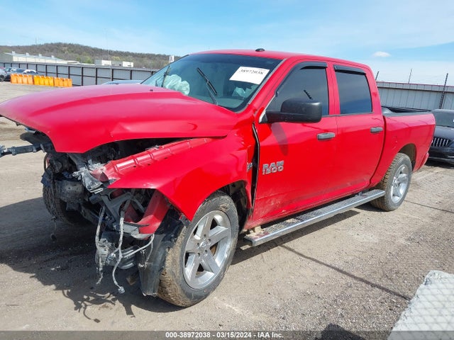 RAM 1500 Express  4x4 5'7 Box 2017 3C6RR7KT3HG564141 Image 2