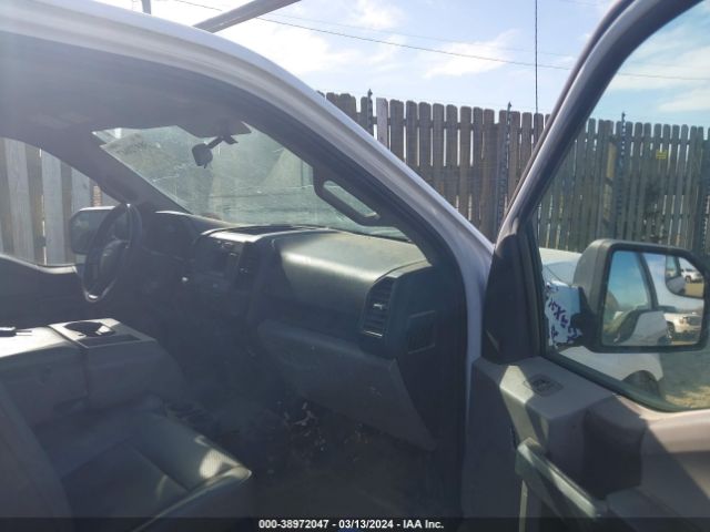 1FTMF1C80GKF91789 Ford F-150 Xl