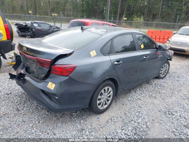 3KPF24ADXME312403 KIA FORTE FE