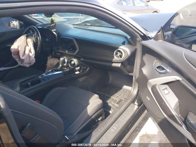 Chevrolet Camaro 1lt 2018 1G1FB1RS8J0142752 Image 5