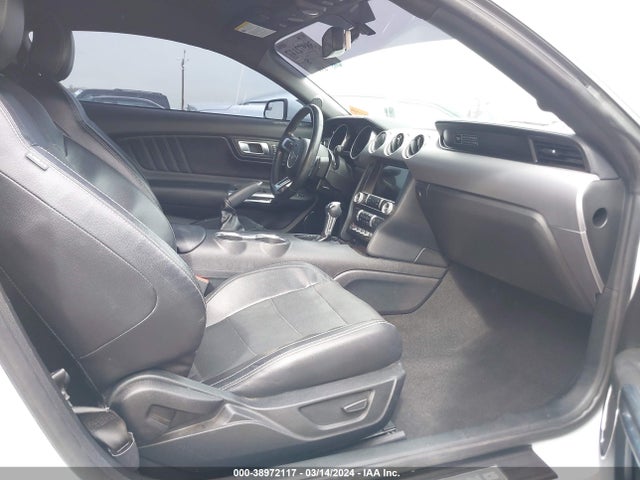 Ford Mustang Ecoboost Premium Fastback 2020 1FA6P8TH7L5137021 Image 5