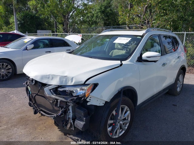 Nissan ROGUE SV 2017 5N1AT2MV5HC856767 Image 2