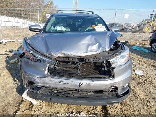 Toyota Highlander Xle V6 2014 5TDKKRFH4ES023144 Image 12
