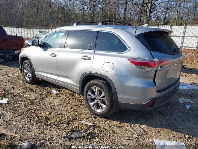 Toyota Highlander Xle V6 2014 5TDKKRFH4ES023144 Image 3