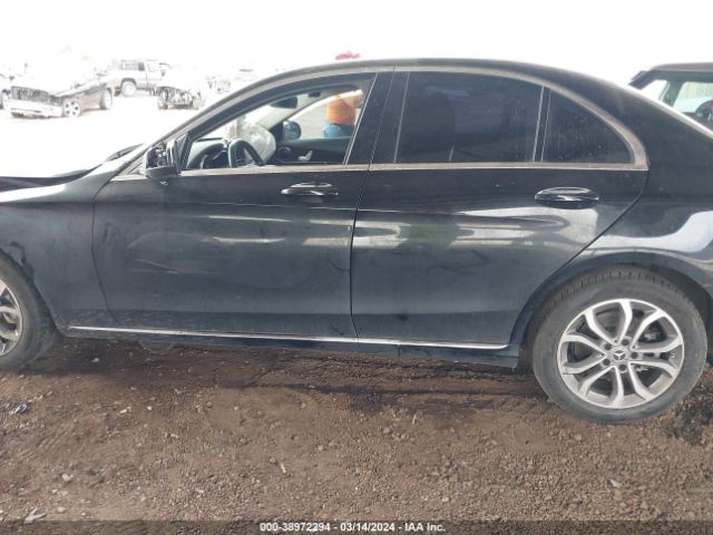 55SWF4JB9HU233015 Mercedes-Benz C 300 Luxury/sport