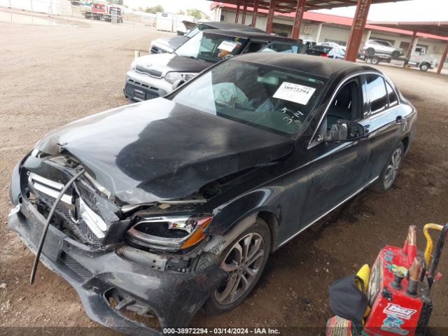 55SWF4JB9HU233015 Mercedes-Benz C 300 Luxury/sport