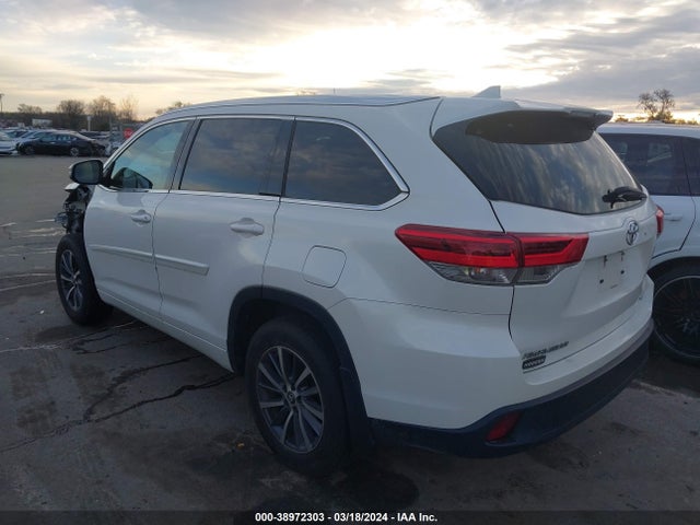 Toyota Highlander Xle 2017 5TDJZRFH9HS512845 Image 15