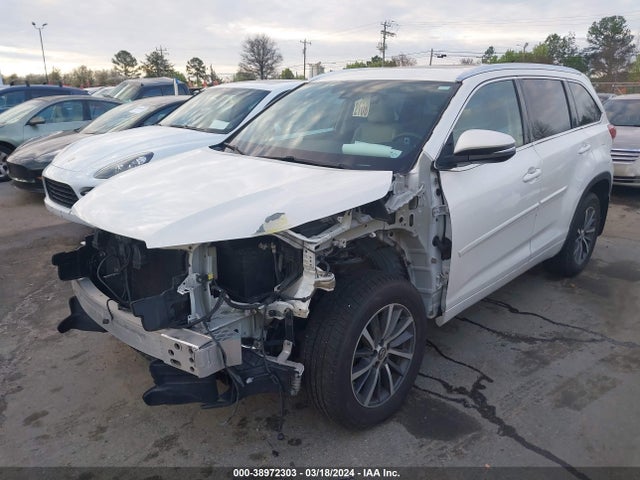 Toyota Highlander Xle 2017 5TDJZRFH9HS512845 Image 2