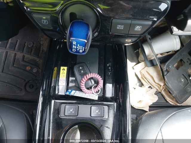 Toyota PRIUS XLE 2020 JTDKARFU9L3117549 Image 11