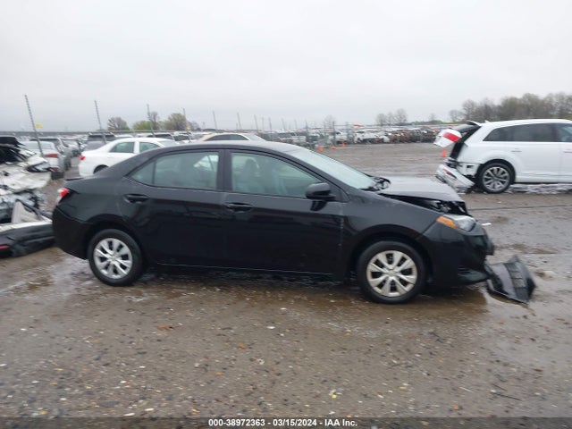 Toyota COROLLA L 2018 5YFBURHE6JP777405 Image 13