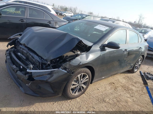 KIA Forte Lxs 2023 3KPF24AD5PE673865 Image 2