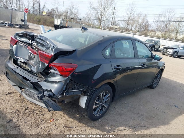 KIA Forte Lxs 2023 3KPF24AD5PE673865 Image 4