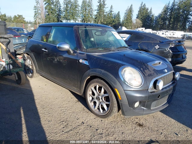 2008 MINI COOPER S WMWMF73578TV33101 Photo 0