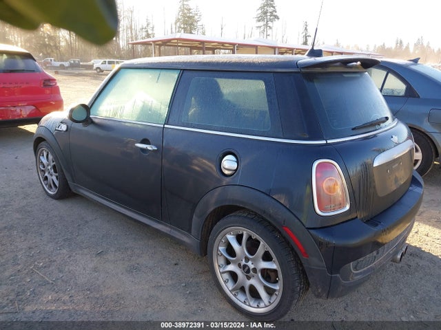 2008 MINI COOPER S WMWMF73578TV33101 Photo 2
