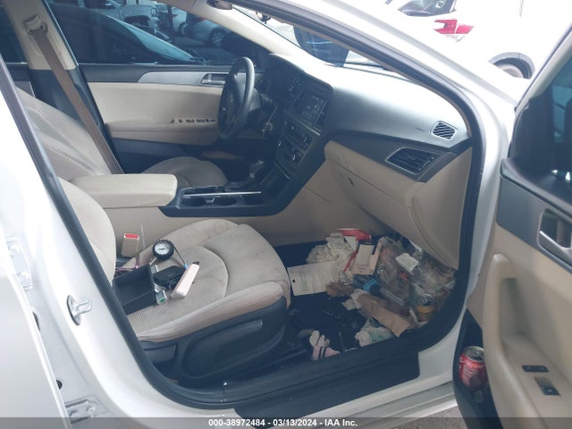 Hyundai SONATA SE 2017 5NPE24AF1HH472586 Image 5