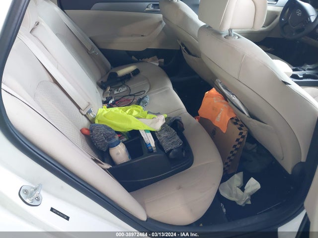 Hyundai SONATA SE 2017 5NPE24AF1HH472586 Image 8