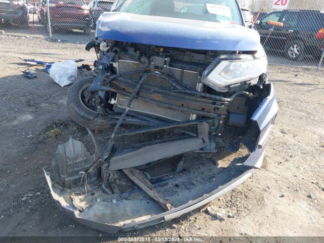 KNMAT2MV4JP597093 Nissan ROGUE SV