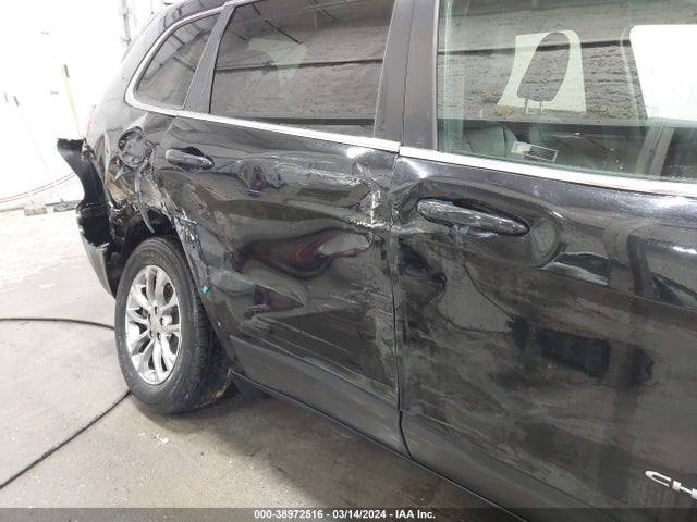 1C4PJMLN0KD211432 Jeep Cherokee Latitude Plus 4x4