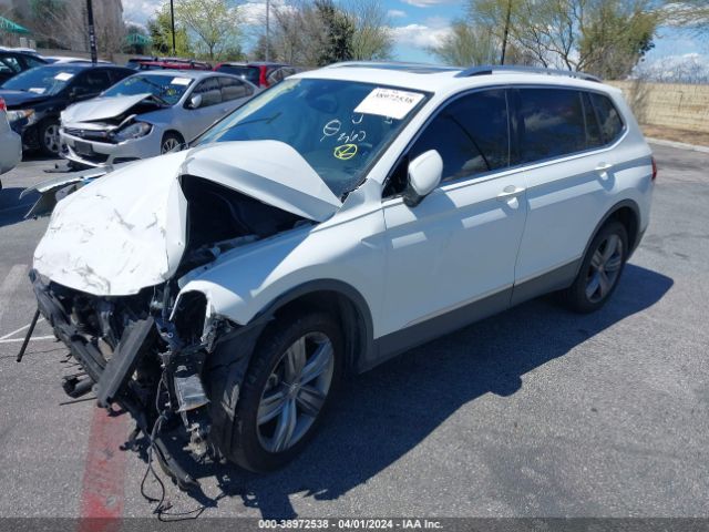 3VV3B7AX7LM039313 Volkswagen Tiguan 2.0t Se/2.0t Se R-line Black/2.0t Sel