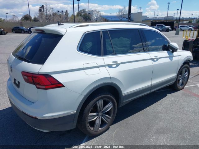 3VV3B7AX7LM039313 Volkswagen Tiguan 2.0t Se/2.0t Se R-line Black/2.0t Sel