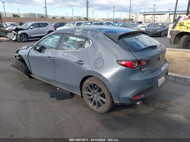 JM1BPALM3P1623352 Mazda Mazda3 2.5 S Carbon Edition