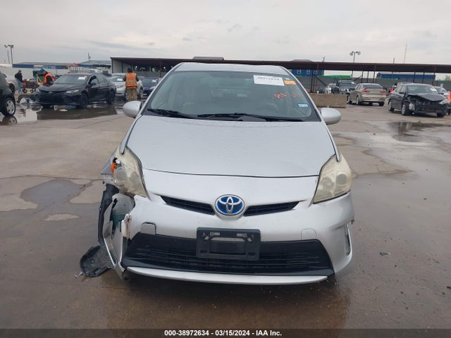 Toyota Prius Three 2014 JTDKN3DU8E1749882 Image 12