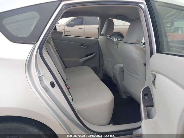 Toyota Prius Three 2014 JTDKN3DU8E1749882 Image 8