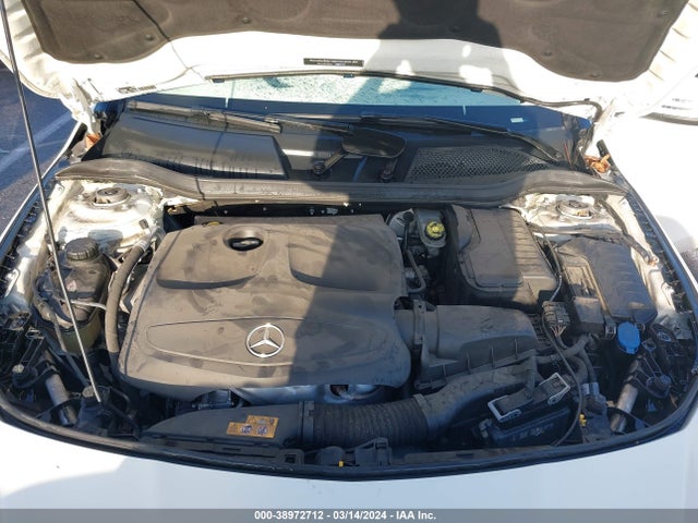 WDDSJ4GB0HN483692 Mercedes-Benz CLA 250 4MATIC