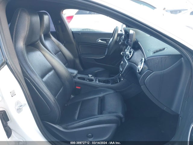 WDDSJ4GB0HN483692 Mercedes-Benz CLA 250 4MATIC