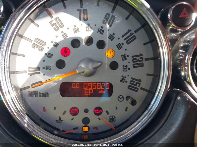2005 MINI COOPER WMWRC33505TJ69350 Photo 6