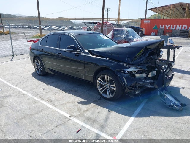 2017 WBA8B9C39HK885187 main image