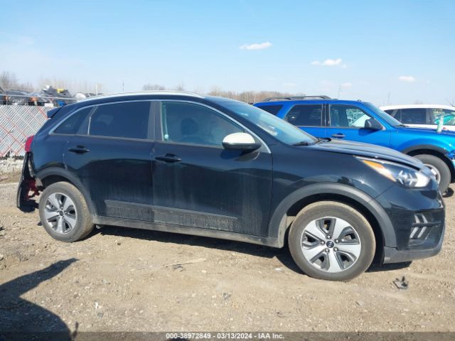 KNDCB3LC7L5362428 KIA NIRO LX