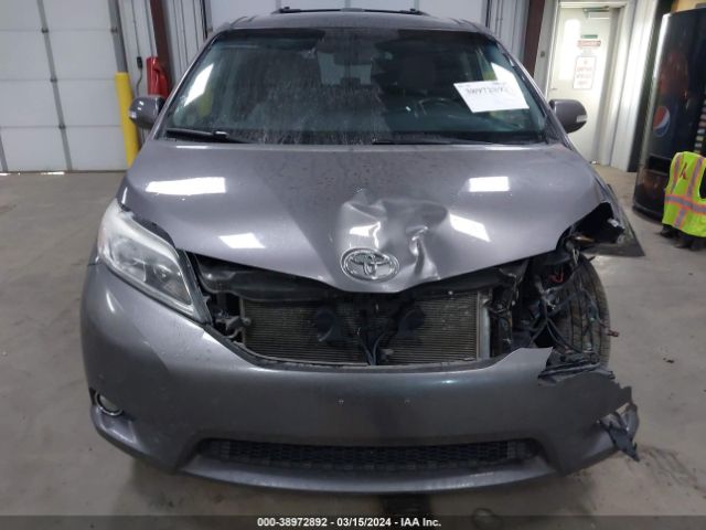 5TDDK3DCXFS105281 Toyota Sienna Limited 7 Passenger