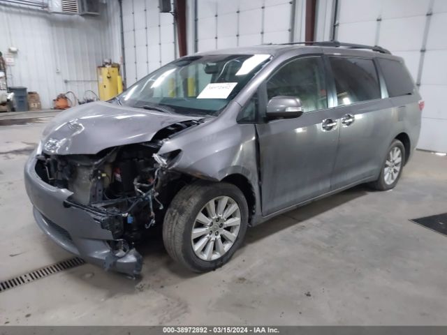 5TDDK3DCXFS105281 Toyota Sienna Limited 7 Passenger