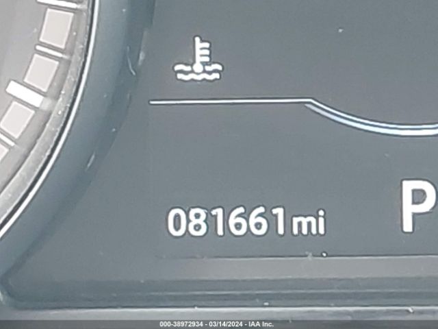 SALRRBBV8HA000182 Land Rover Discovery Hse