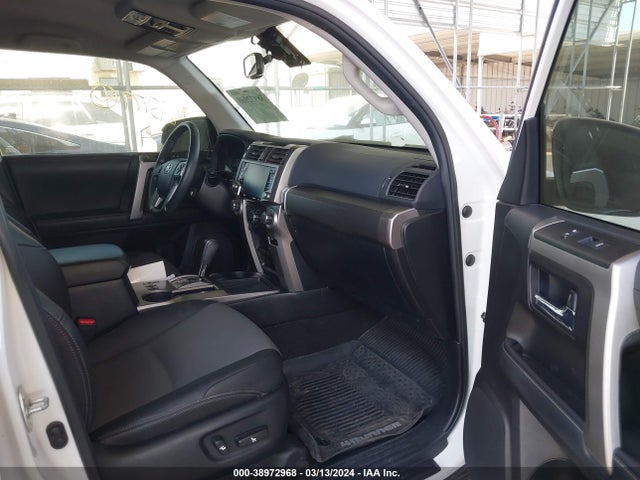 Toyota 4runner Sr5 Premium 2020 JTEZU5JR7L5215979 Image 5
