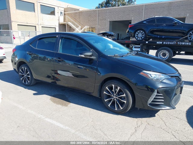 Toyota COROLLA SE 2019 2T1BURHE4KC178102 Image 1