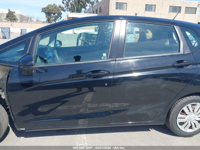 Honda FIT LX 2015 3HGGK5H55FM715384 Image 15